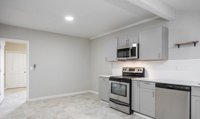 Foto del edificio - 516 N Roosevelt Ave