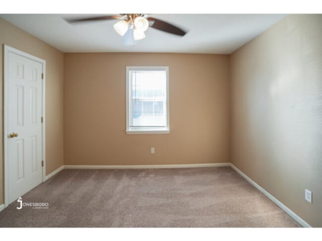 Foto del edificio - Samantha Place Apartments - Washer/Dryer Furnished