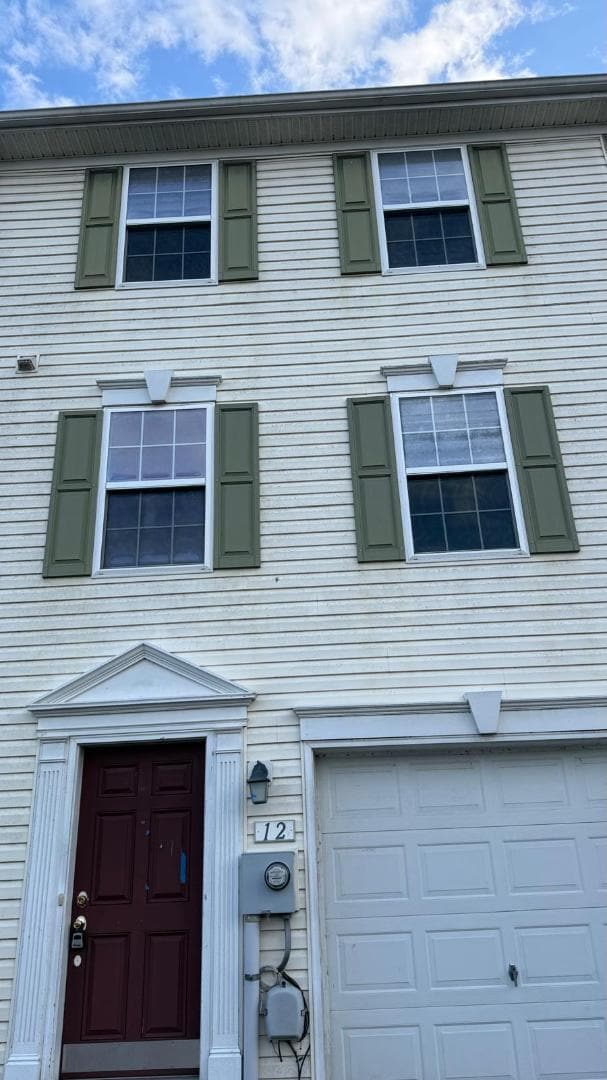 Building Photo - 12 Council Ct