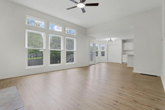 Building Photo - 3115 Omega Dr