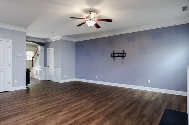 Building Photo - 126 Willow Weald Ct