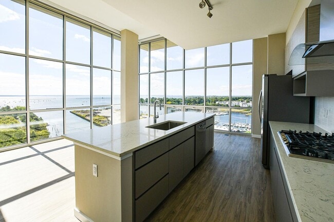 Building Photo - Anthem