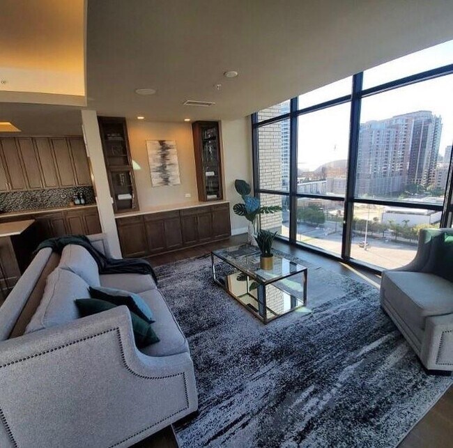 Foto del edificio - 2325 N Akard St