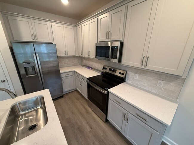 Foto del edificio - 3 Bedroom 2.5 Bathroom Townhouse in Summerville
