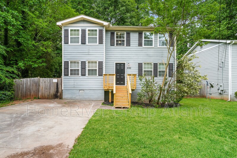 Primary Photo - 1880 Shamrock Dr