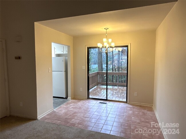 Foto del edificio - 4005 Larkspur Ln