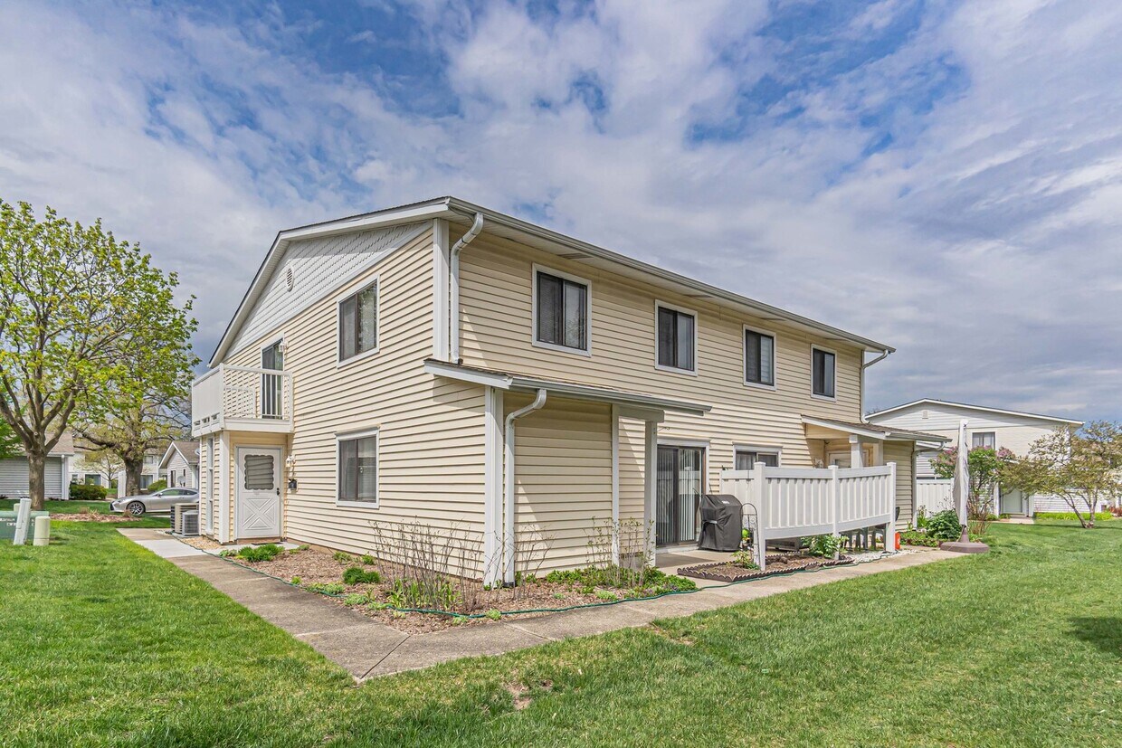 Primary Photo - 719 Whitesail Dr