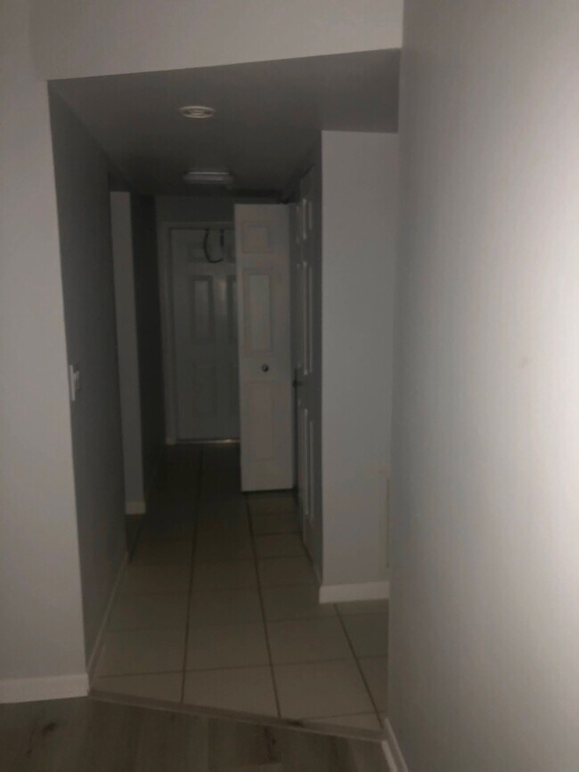 Foto del edificio - 2825 NW 22nd Ave