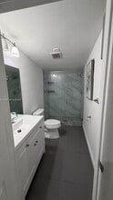 Building Photo - 1212 E River Dr