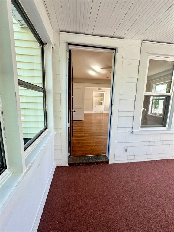 Building Photo - 129 Draper St