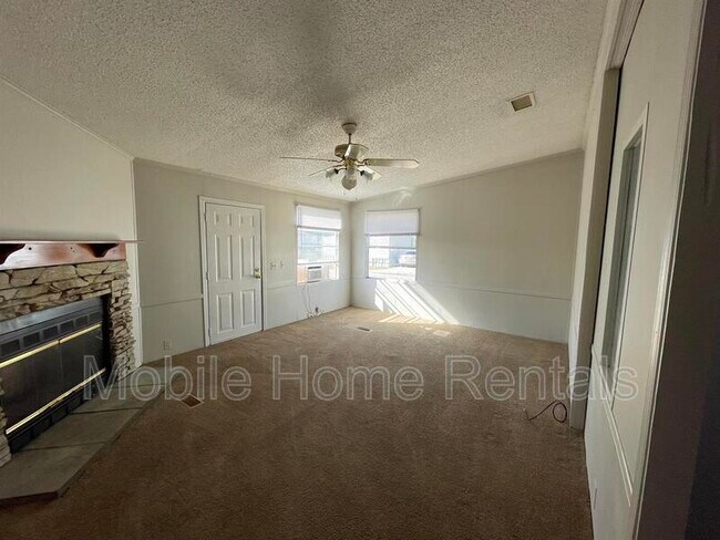 Building Photo - 2822 Dottie Ln