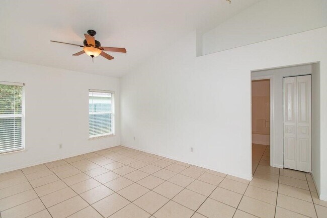 Foto del edificio - 2345 89th Ave