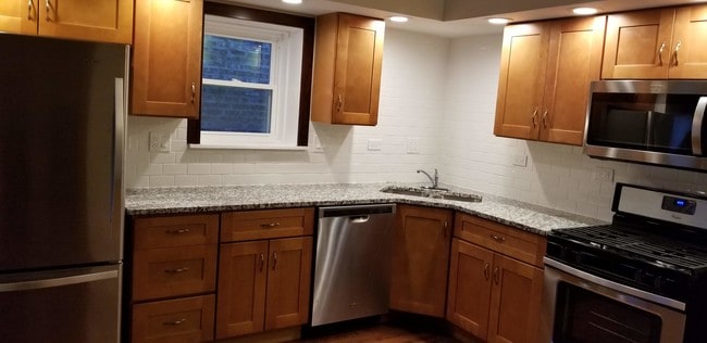 Building Photo - 1819 Wesley Ave