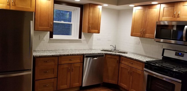 Building Photo - 1819 Wesley Ave