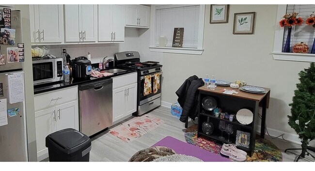 Foto del edificio - 732 W Roscoe St