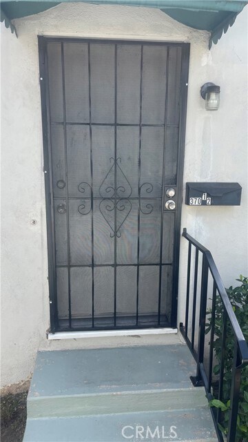 Foto del edificio - 364 S Sierra Madre Blvd