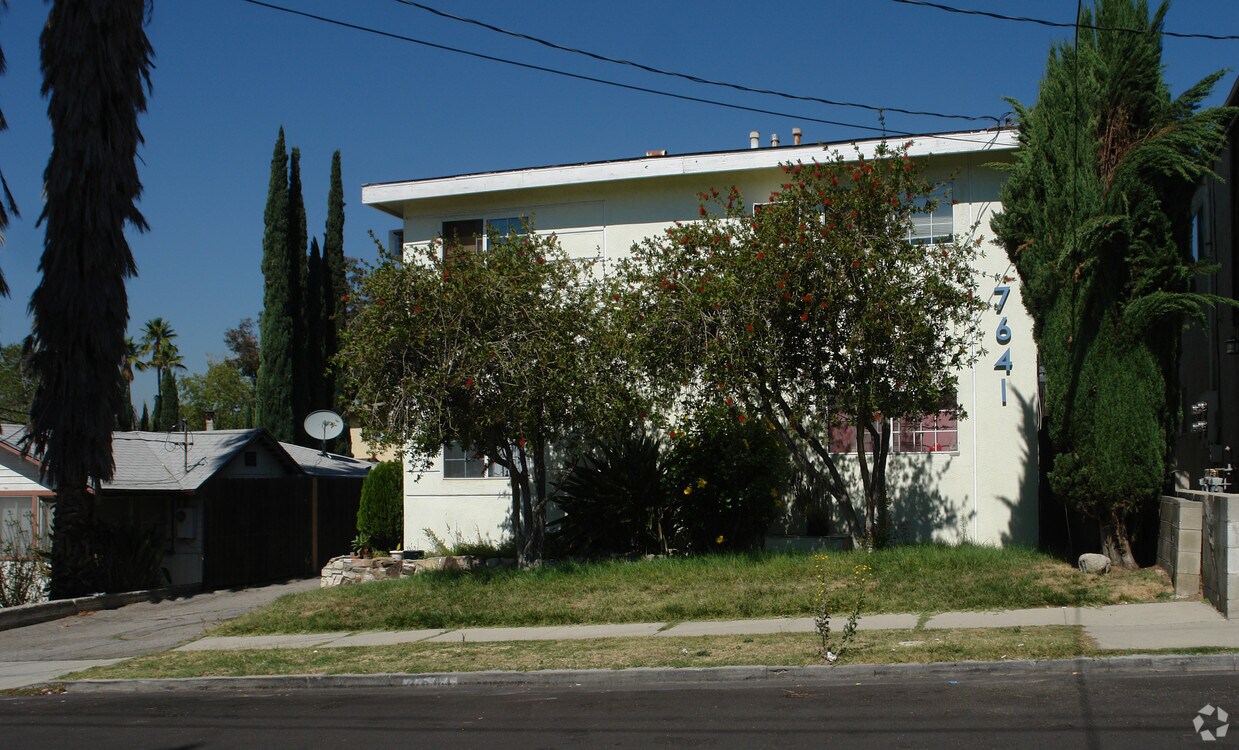 Foto del edificio - 7641 Wyngate St