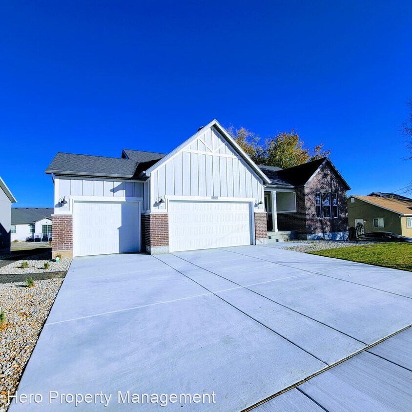3 br, 2 bath House 7792 West 2820 South House Rental in Magna, UT