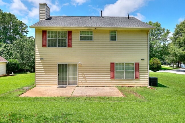 Building Photo - 665 Walnut Creek Dr NW