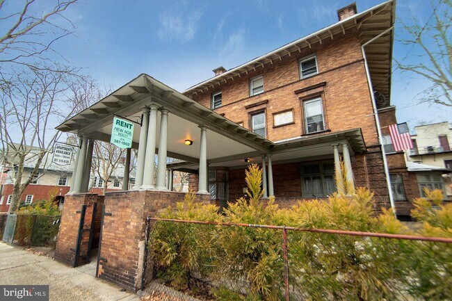Foto del edificio - 3511 Baring St