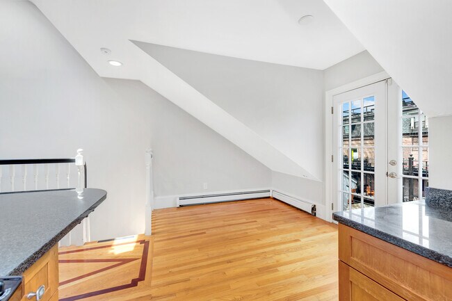 Foto del edificio - 32 E Springfield St