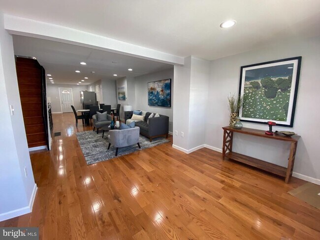 Foto del edificio - 5314 Willows Ave