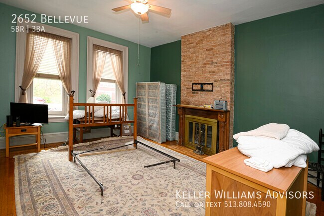 Photo - 2652 Bellevue- House