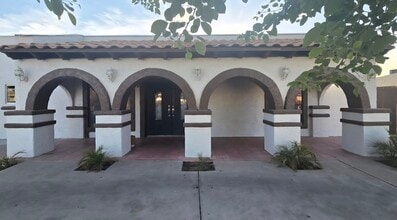 Building Photo - 106 S 29th Ave