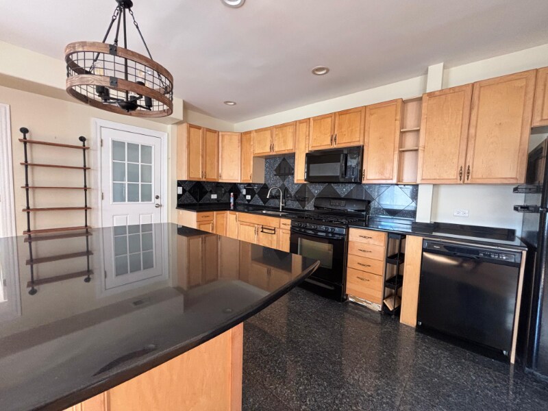 Foto principal - 2839 W Nelson St