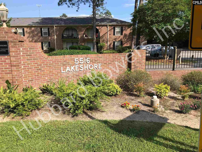 Primary Photo - 5516 Lakeshore Dr