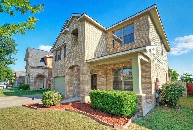 Building Photo - 2105 Callingwood Dr