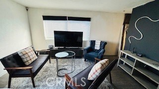 Foto del edificio - 620 N Sweetzer Ave