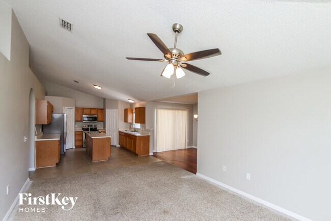 Building Photo - 1686 Whiting St SE