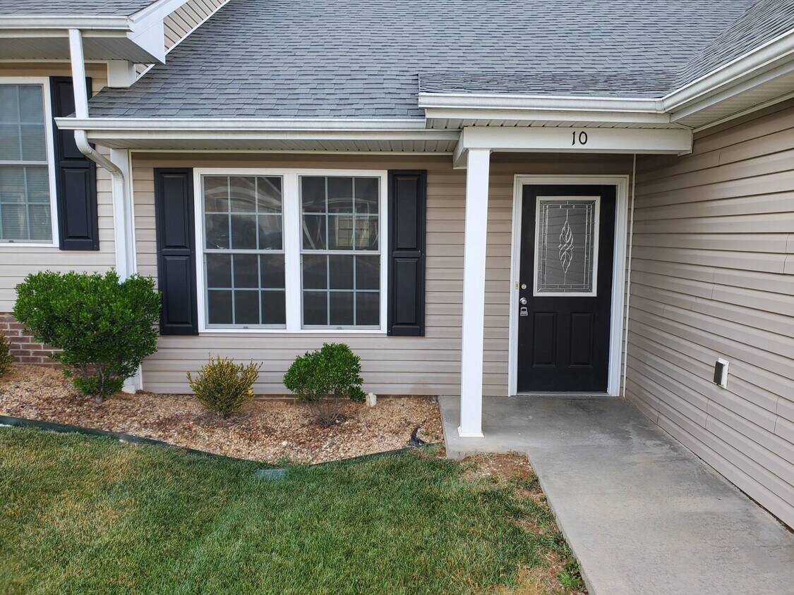 10 Paige Dr, Staunton, VA 24401 Townhome Rentals in Staunton VA