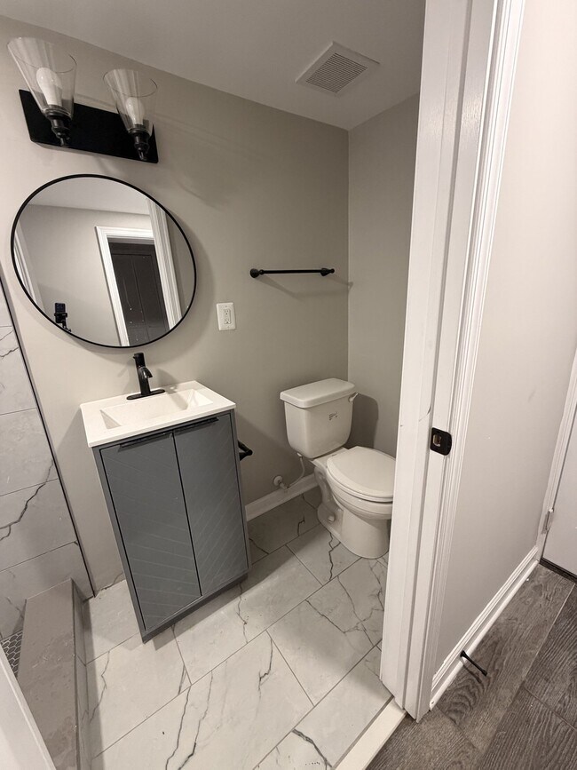 Foto del edificio - 1303 Kennedy St NW