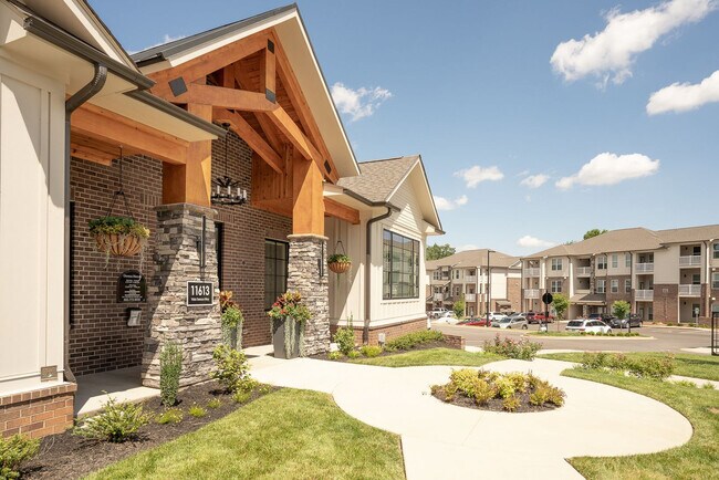Building Photo - 1005 Scenic Loop Way