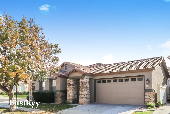 Foto principal - 5353 E Harmony Ave