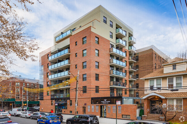 Building Photo - 1705 E 17th St