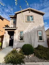 Building Photo - 1048 E Descent St