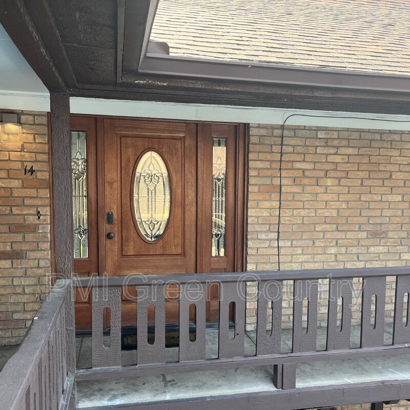 Primary Photo - 1313 E 48th St