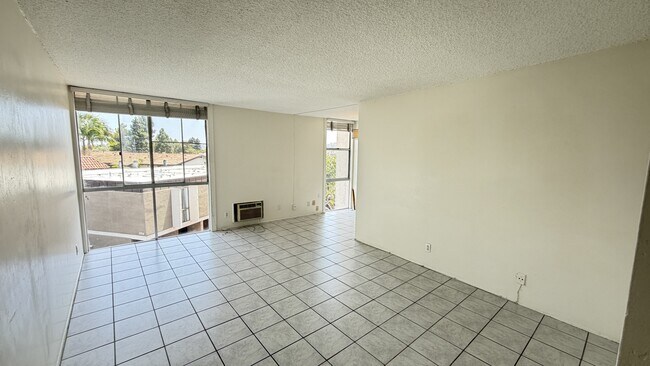 Foto del edificio - 3056 Rue D’Orleans