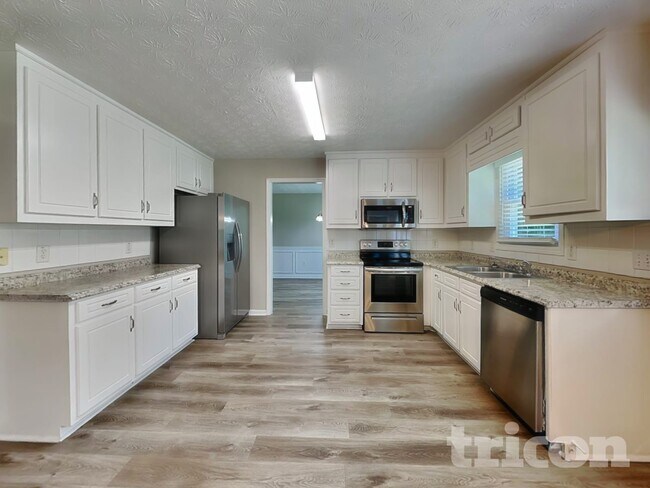 Foto del edificio - 703 Morgans Ridge Dr