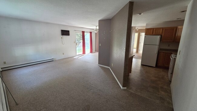 Building Photo - 433 Clinton Ct