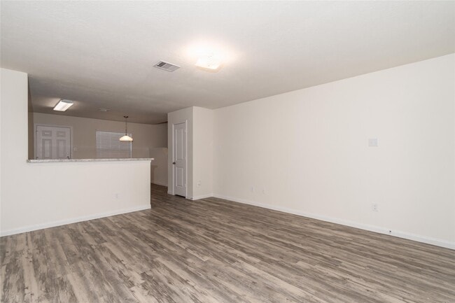 Building Photo - 5438 Quail Cove Ln