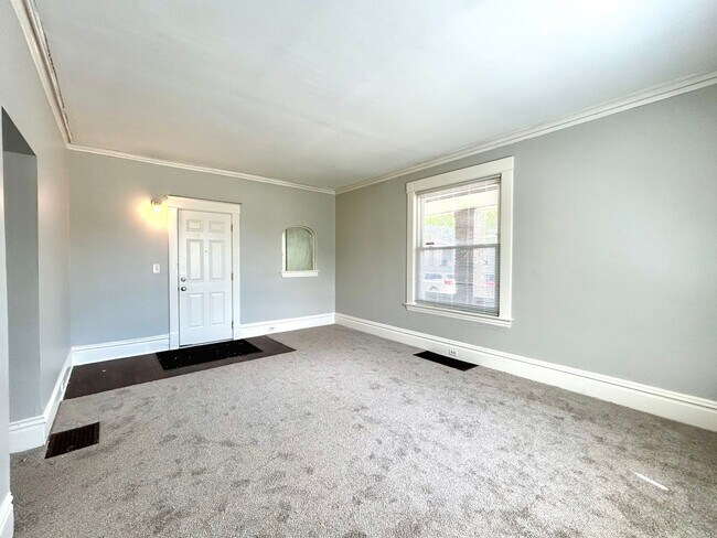 Foto del edificio - 743 Neland Ave SE