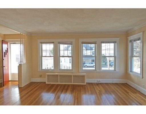 Building Photo - 212 Newtonville Ave