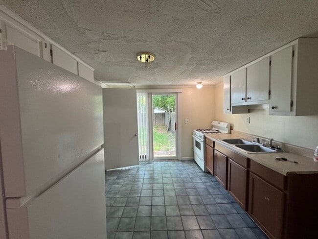 Photo - Downtown, 2 bedroom cottage House