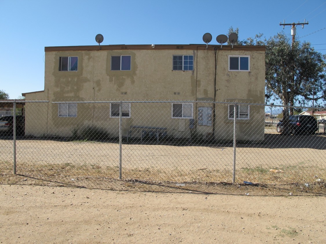 Foto del edificio - 18389 Jonathan St