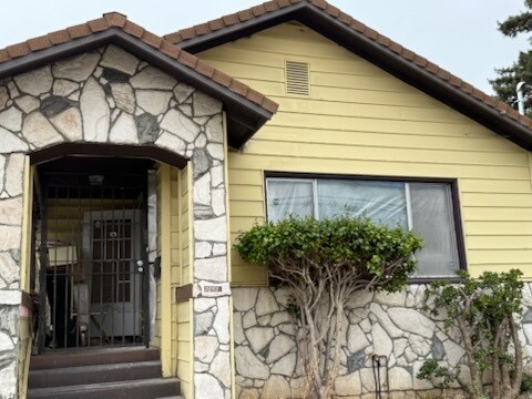 Building Photo - 2392 109th Ave