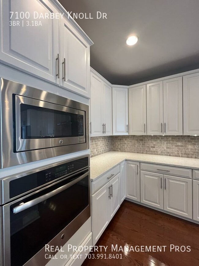 Building Photo - 7100 Darbey Knoll Dr
